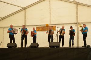 Gasilci veterani si znajo narediti prijetno, prav tako ljudske pevke Pušeljc 9